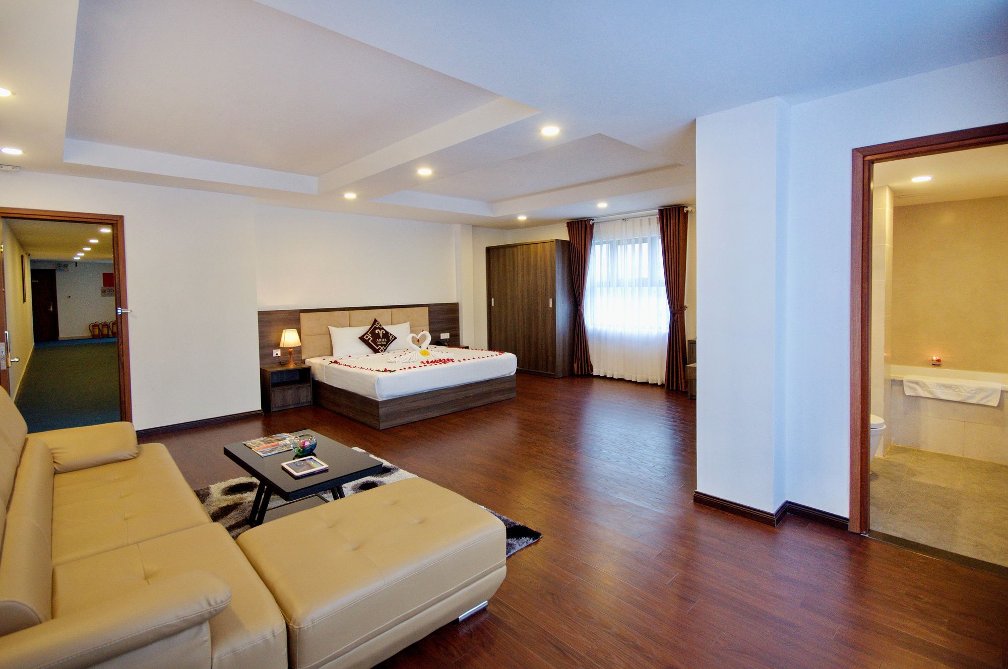 נה טראנג Aries Hotel מראה חיצוני תמונה